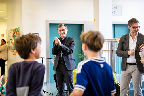 Schulbesuch Blaue Schule